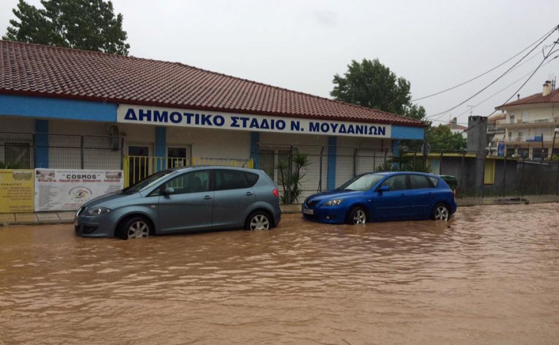 Βενετία: Γονδολιέρηδες ανέσυραν από το Μεγάλο Κανάλι φούρνους και οθόνες υπολογιστών (Photos) - Media