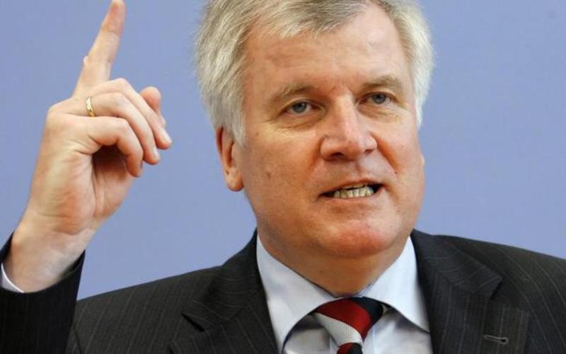 Χ. Ζεεχόφερ: Η Μέρκελ υπεύθυνη για την άνοδο της AfD - Media