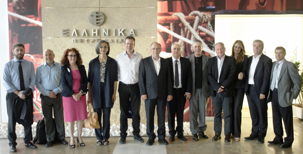 Συνάντηση με Έλληνες ευρωβουλευτές στις εγκαταστάσεις των ΕΛΠΕ στον Ασπρόπυργο - Media