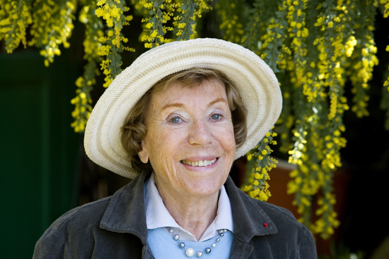 Πέθανε η γνωστή Γαλλίδα μυθιστοριογράφος Μπενουάτ Γκρου (Photos) - Media