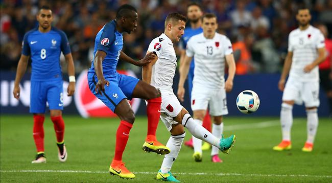 Λύτρωση στο τέλος για την Γαλλία - Με την ψυχή στο στόμα, 2-0 την μαχητική Αλβανία, στους "16" η διοργανώτρια - Media