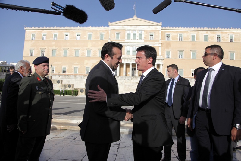 Στην Αθήνα ο Μανουέλ Βαλς - Τι ειπώθηκε στη συνάντησή του με τον Πρ. Παυλόπουλο - Media