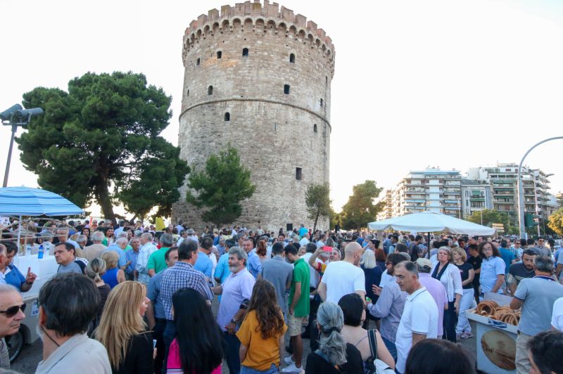 "Παραιτηθείτε" και στη Θεσσαλονίκη (Photos) - Media