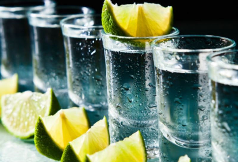 Παρουσιάστηκε η πρώτη κρητική τεκίλα - Media