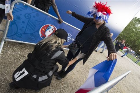 Έλεγχος στο «Stade De France» μετά από απειλή για βόμβα - Media