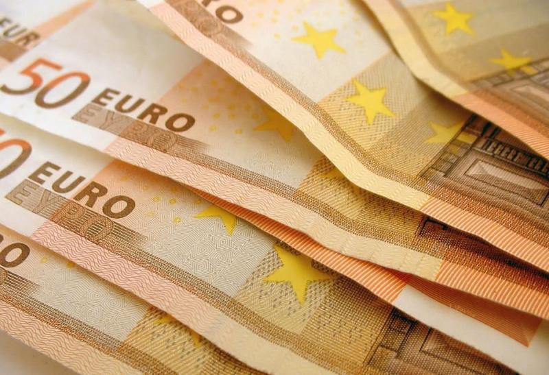 Η ΕΚΤ παρουσιάζει το νέο χαρτονόμισμα των 50 ευρώ -Κυκλοφορεί την άνοιξη του 2017 - Media