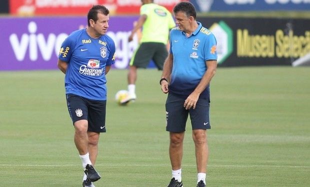 Τέλος ο Ντούνγκα από την εθνική Βραζιλίας - Η μπάλα πήρε και όλο του το επιτελείο - Media