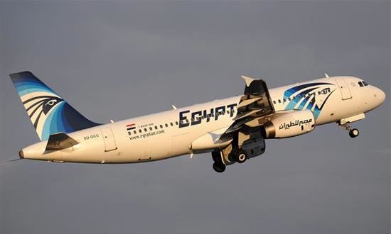 Τι δείχνει το μαύρο κουτί για την πτώση του Airbus της EgyptAir - Υπήρχε φωτιά στο σκάφος - Media