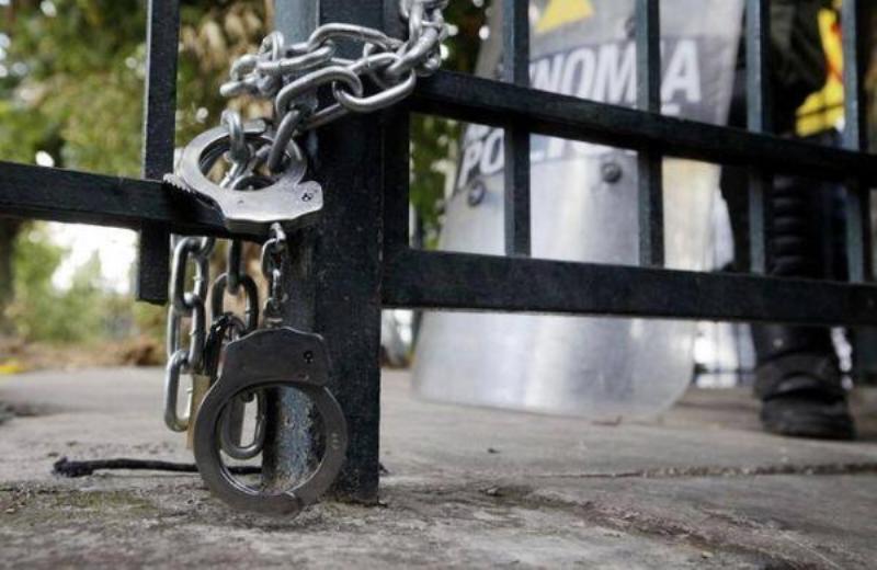 ΑΝΕΛ: Ένα χρόνο μετά το φασιστικό κλείσιμο, η Δημόσια Ραδιοτηλεόραση είναι πάλι στις επάλξεις - Media