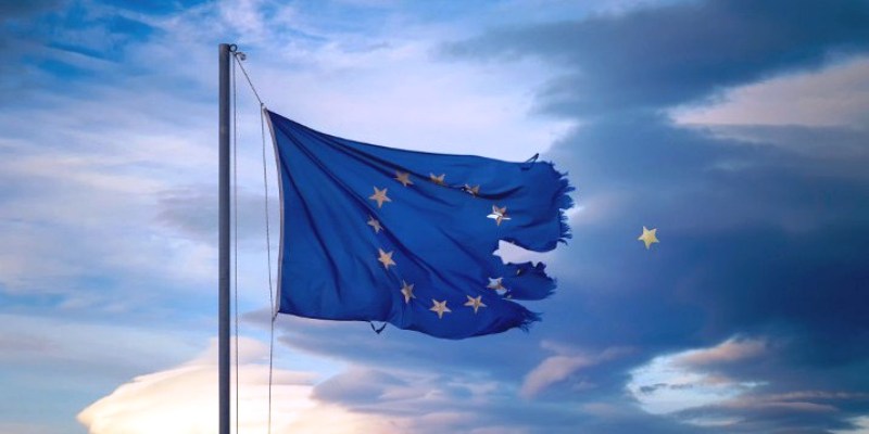 Τρέμει η Γερμανία για «ντόμινο» στην Ευρώπη - Media