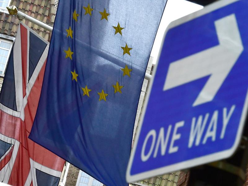 Brexit: Ένα εκατομμύριο Βρετανοί ζητούν νέο δημοψήφισμα  - Media