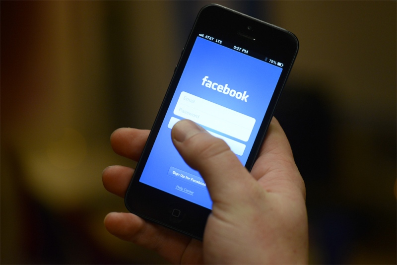Aνησυχία για τους χρήστες του Facebook-Έπεσε το chat για 20 λεπτά - Media