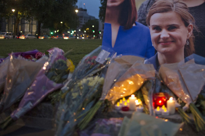 Η δολοφονία της Τζο Κοξ καθοριστικός παράγοντας του δημοψηφίσματος - Media