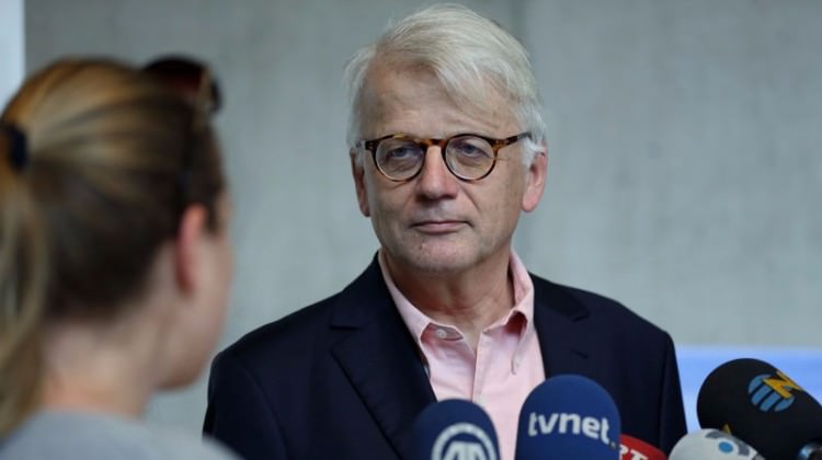 Η Επιτροπή επιβεβαιώνει -αλλά δεν εξηγεί...- την παραίτηση Χάμπερ - Media