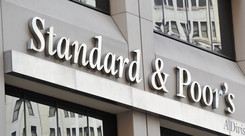 Υποβάθμιση από S&P: Το πρώτο χτύπημα στην πιστοληπτική αξιολόγηση της Βρετανίας μετά το Brexit  - Media