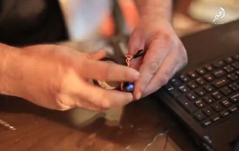 Συνεχίζουν τις φρικαλεότητες οι τζιχαντιστές - Εκτέλεσαν πέντε δημοσιογράφους (ΠΡΟΣΟΧΗ ΣΚΛΗΡΟ VIDEO) - Media