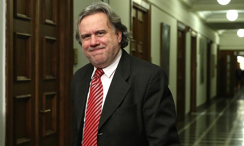 Ο Κατρούγκαλος «τρολάρει» τους «Παραιτηθείτε»: Πού είναι ο κύριος με τη σαμπάνια; - Media