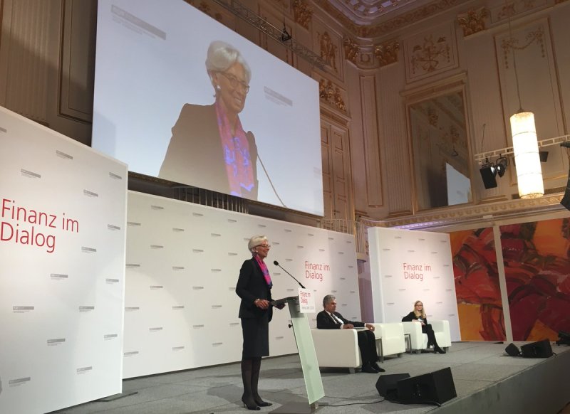 Επιμένει η Λαγκάρντ: Το ελληνικό χρέος δεν είναι βιώσιμο - Media