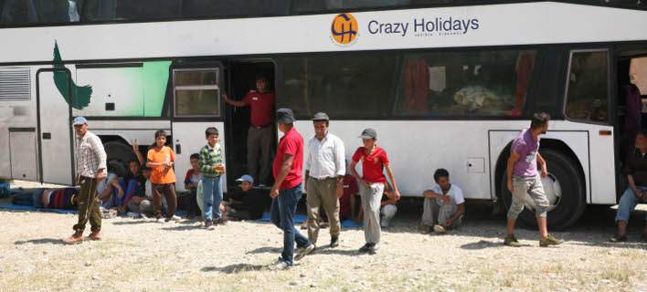 Ένταση σε προσφυγικό καταυλισμό στη Λάρισα - Φωτιές σε στρώματα και είδη ρουχισμού - Media