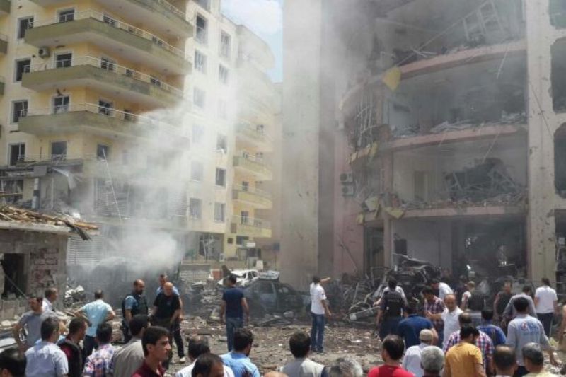 Νέα επίθεση στην Τουρκία - 2 νεκροί και 23 τραυματίες (Photos-Video) - Media