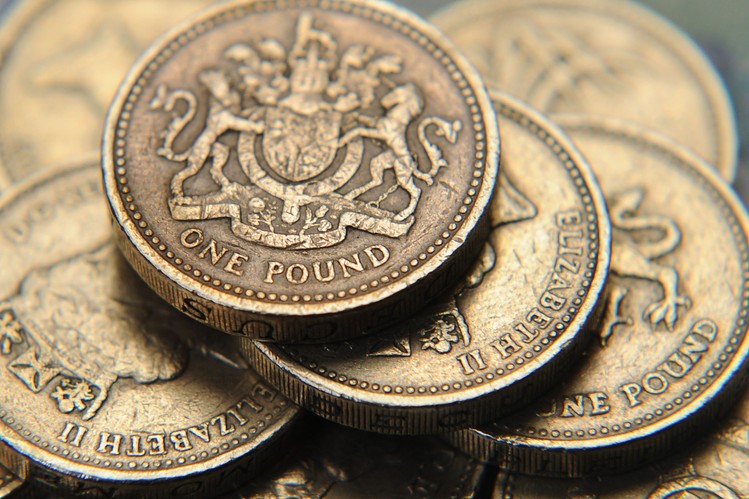 Πανικός στις αγορές: Εξανεμίστηκαν 120 δισ. λίρες από το Βρετανικό χρηματιστήριο - Βυθίζεται η Στερλίνα  - Media