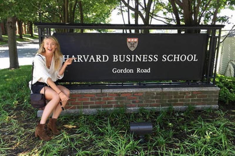 Η... χάρη της Μαρίας Σαράποβα έφθασε στο Χάρβαρντ - Έγινε φοιτήτρια  - Media