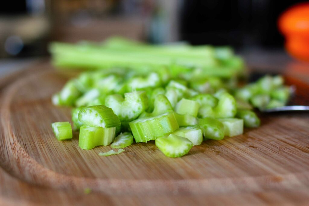 Το λαχανικό που «καίει» διπλάσιες θερμίδες απ’ όσες δίνει - Media