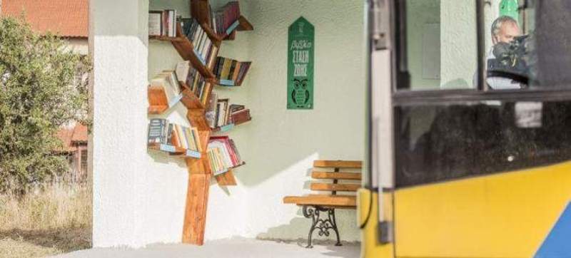 Στη Θεσσαλονίκη οι στάσεις λεωφορείων μετατρέπονται σε βιβλιοθήκες (Photos) - Media