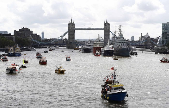 FT: Το Brexit θα είναι μία αδικαιολόγητη πράξη αυτοτραυματισμού - Κρίνεται η συνοχή της δύσης - Media