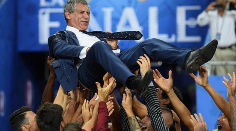 Αστρονομικό συμβόλαιο σε Φερνάντο Σάντος από την Πορτογαλία - Η κούπα στο Euro εκτίναξε το κασέ του στα ύψη - Media