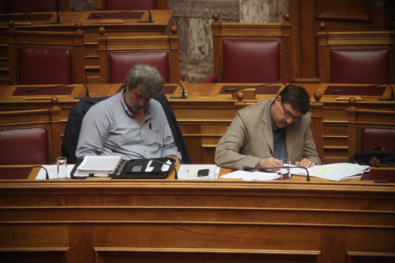 Πολάκης προς Βρούτση: Έφυγε σαν τη νυφίτσα που κλέβει το αυγό (Video) - Media