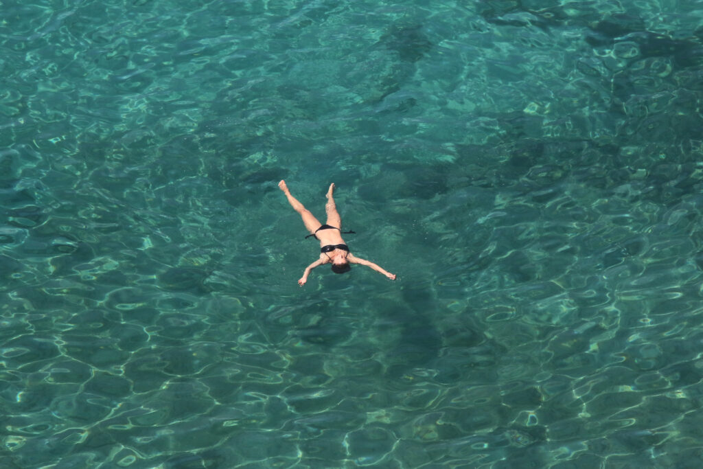 Αίθριος καιρός με μικρή πτώση της θερμοκρασίας- Πιθανότητα βροχών και καταιγίδων από το μεσημέρι - Media