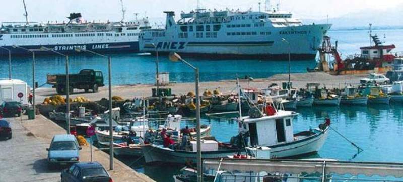 Κυλλήνη: Σύγκρουση πλοίων στο λιμάνι  - Media