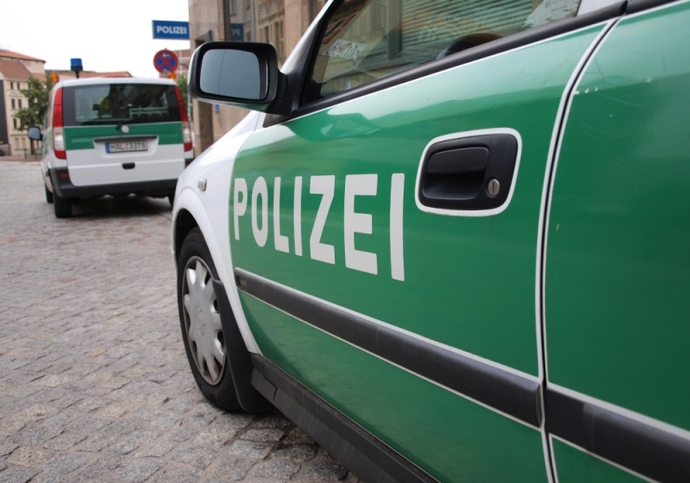 Νέος συναγερμός στη Γερμανία - Άντρας με ματσέτα σκότωσε μία γυναίκα και τραυμάτισε άλλους δύο - Media