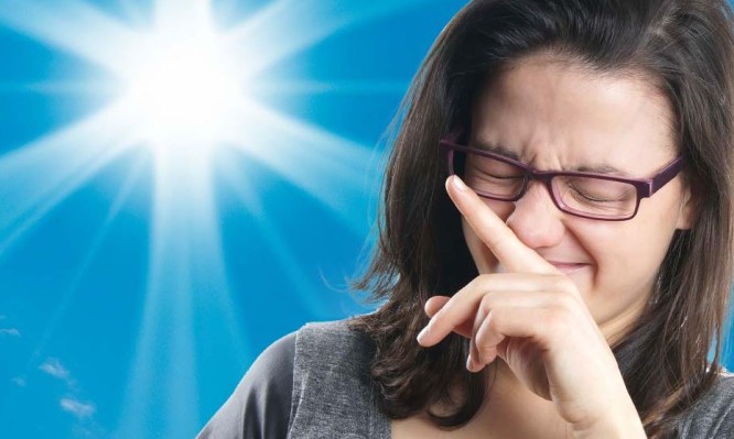 Μάθετε γιατί φτερνιζόμαστε όταν κοιτάμε τον Ήλιο (Video) - Media