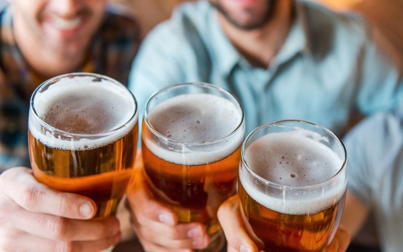 Το αλκοόλ (μπορεί να) βελτιώνει τις σεξουαλικές επιδόσεις - Media