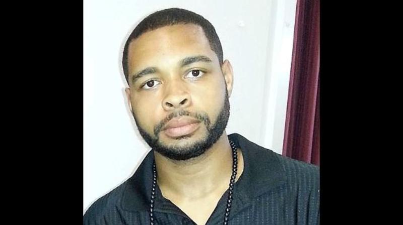 O δράστης του Ντάλας έγραψε με το ίδιο του το αίμα μήνυμα σε τοίχο λίγο πριν πεθάνει  - Media