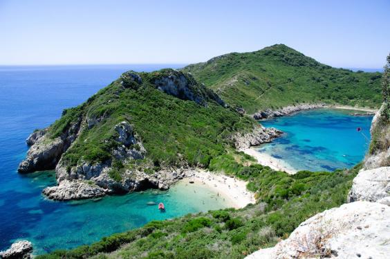 Οι 11 πιο φθηνοί δημοφιλείς προορισμοί για οικογενειακές διακοπές της Ευρώπης - Ποια ελληνικά νησιά είναι στη λίστα - Media