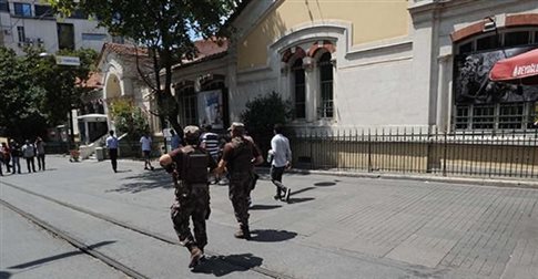 Η ανακοίνωση του Τουρκικού Στρατού: "Έχουμε αναλάβει την εξουσία στην χώρα" - Δραματικές στιγμές στην Τουρκία - Media