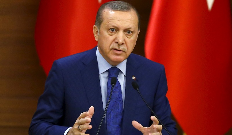 «Δικές του» τις Ένοπλες Δυνάμεις και την Υπηρεσία Πληροφοριών θέλει Ερντογάν - Media