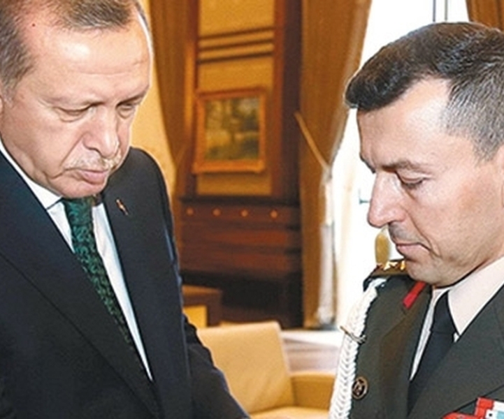 Ο Ερντογάν έβαλε χειροπέδες ακόμα και στο… «δεξί του χέρι» - Media