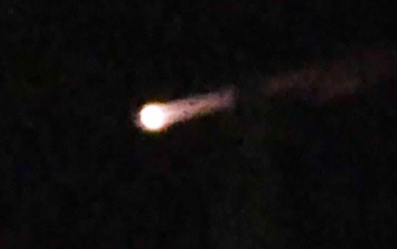 ΗΠΑ: «Περίεργο» φλεγόμενο αντικείμενο εμφανίζεται στον ουρανό κοντά στην «Περιοχή 51» - Media