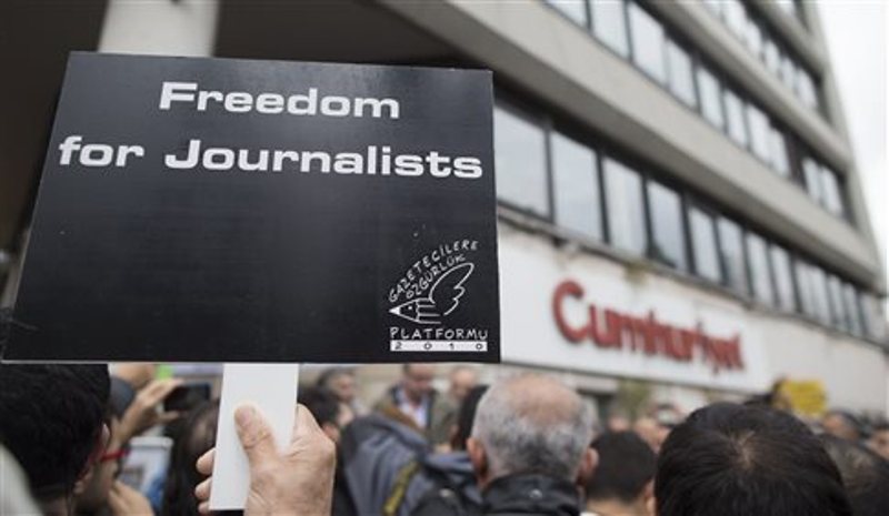 Το τουρκικό δικαστήριο διέταξε την προφυλάκιση των 17 δημοσιογράφων  - Media