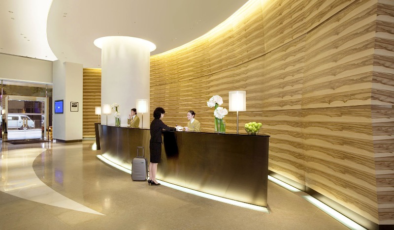 Υπάλληλος ξενοδοχείου έκλεβε πελάτες και συναδέλφους της - Media