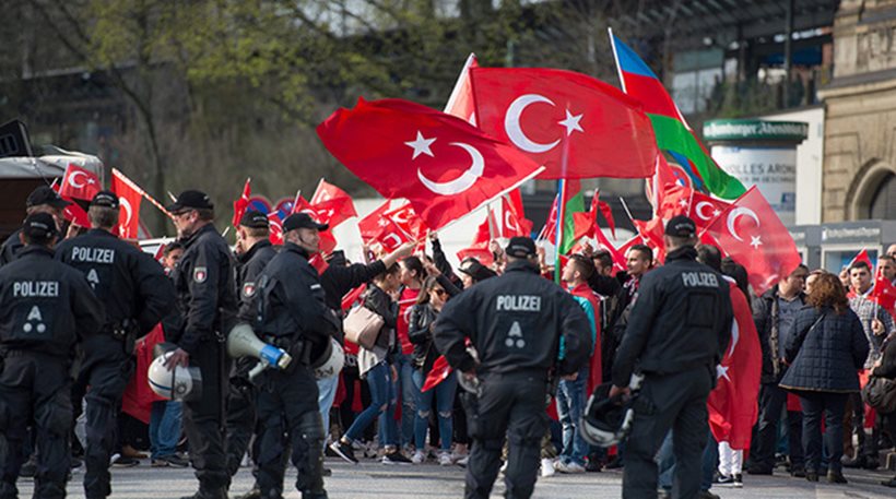 Φωτιά στις σχέσεις Γερμανίας - Τουρκίας: Απαγόρευση ομιλίας Ερντογάν στην Κολωνία - Media