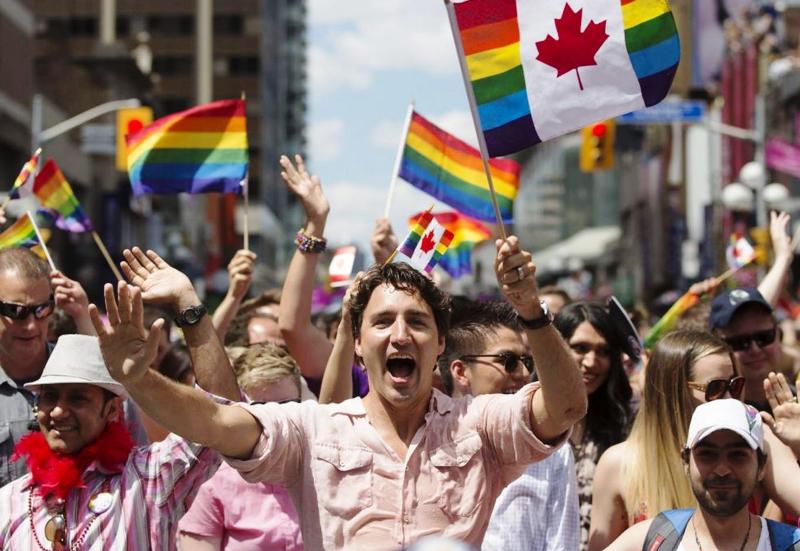 Ο Τζάστιν Τριντό χόρεψε στο Gay Pride του Τορόντο (Videos) - Media