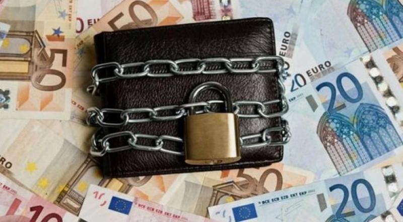 Δραματική η κατάσταση στην αγορά - Πώς το «φέσι» φέρνει... λουκέτα - Media