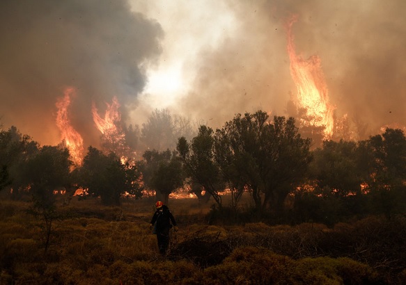 Προφυλακίστηκε 35χρονος που κατηγορείται για 26 (!) εμπρησμούς - Media