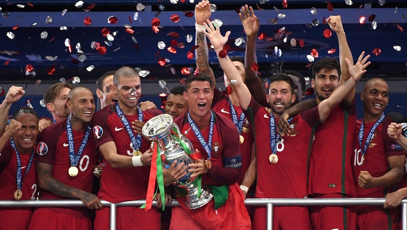 Πρωταθλήτρια Ευρώπης για πρώτη φορά στην ιστορία της η Πορτογαλία - Media