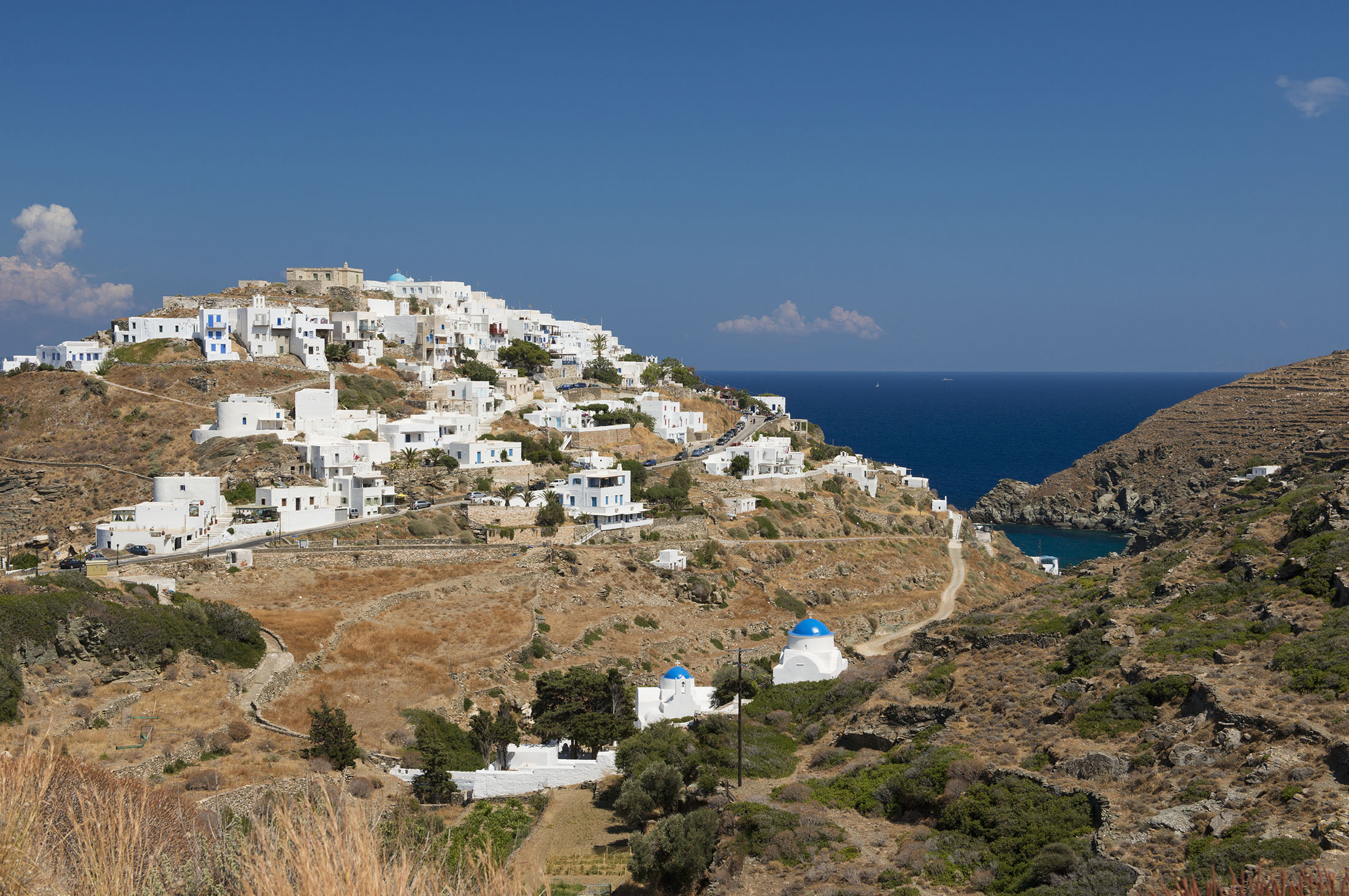 Τρόμος για 194 επιβάτες ταχύπλοου επιβατηγού πλοίου-Προσέκρουσε στην προβλήτα της Σίφνου (Photos) - Media